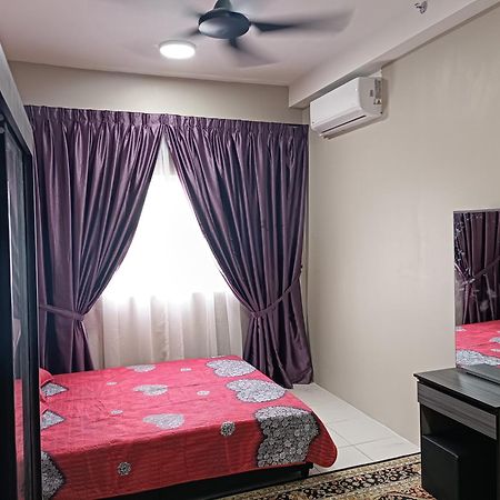 Aisy Homestay Putrajaya Cyberjaya Klia 캄풍 뎅킬 외부 사진