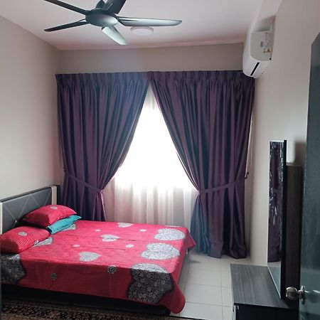 Aisy Homestay Putrajaya Cyberjaya Klia 캄풍 뎅킬 외부 사진