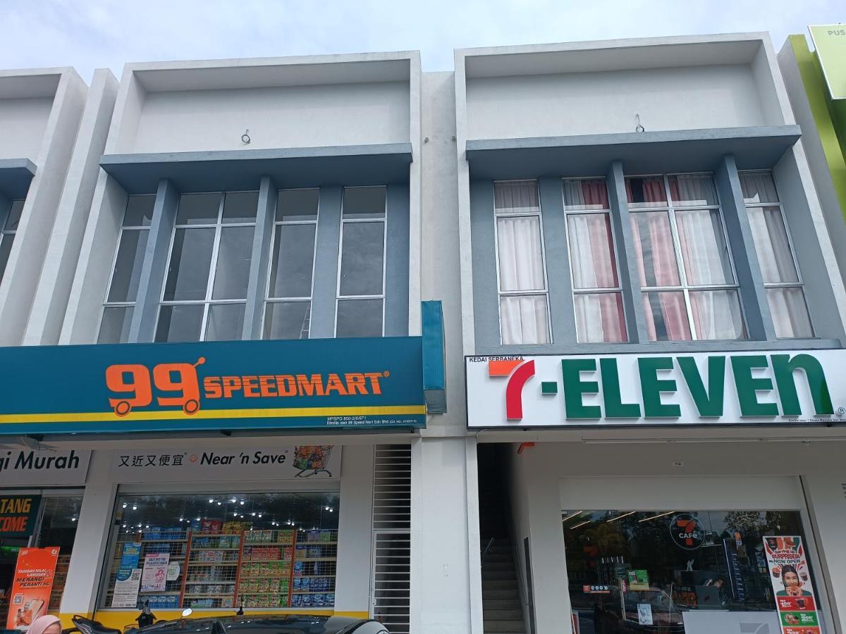 Aisy Homestay Putrajaya Cyberjaya Klia 캄풍 뎅킬 외부 사진