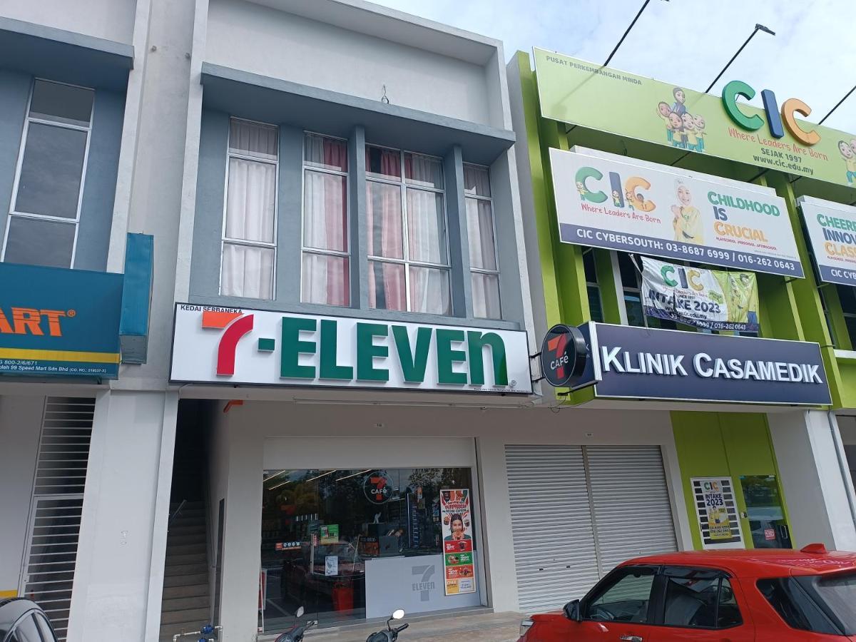 Aisy Homestay Putrajaya Cyberjaya Klia 캄풍 뎅킬 외부 사진