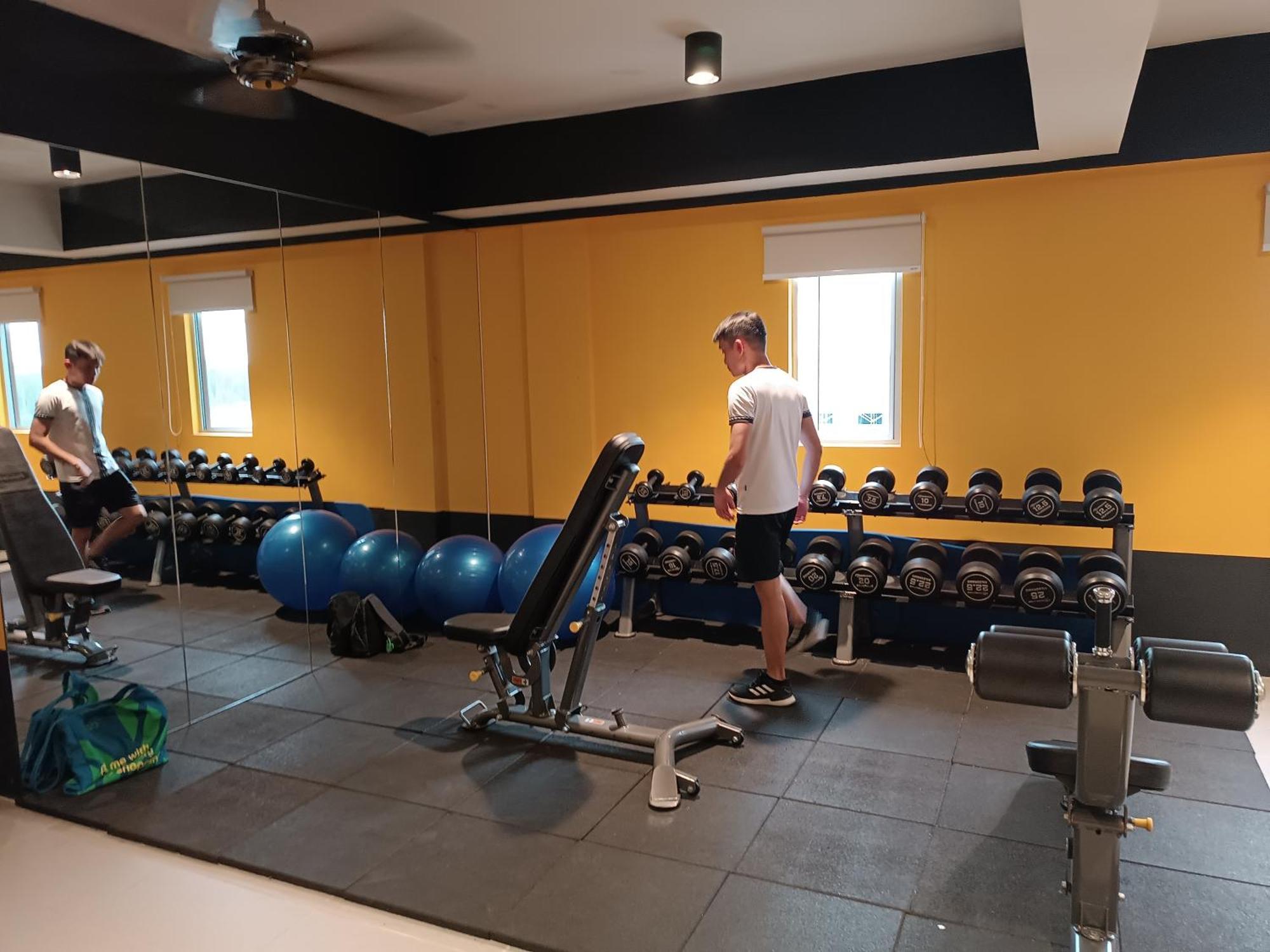 Aisy Homestay Putrajaya Cyberjaya Klia 캄풍 뎅킬 외부 사진