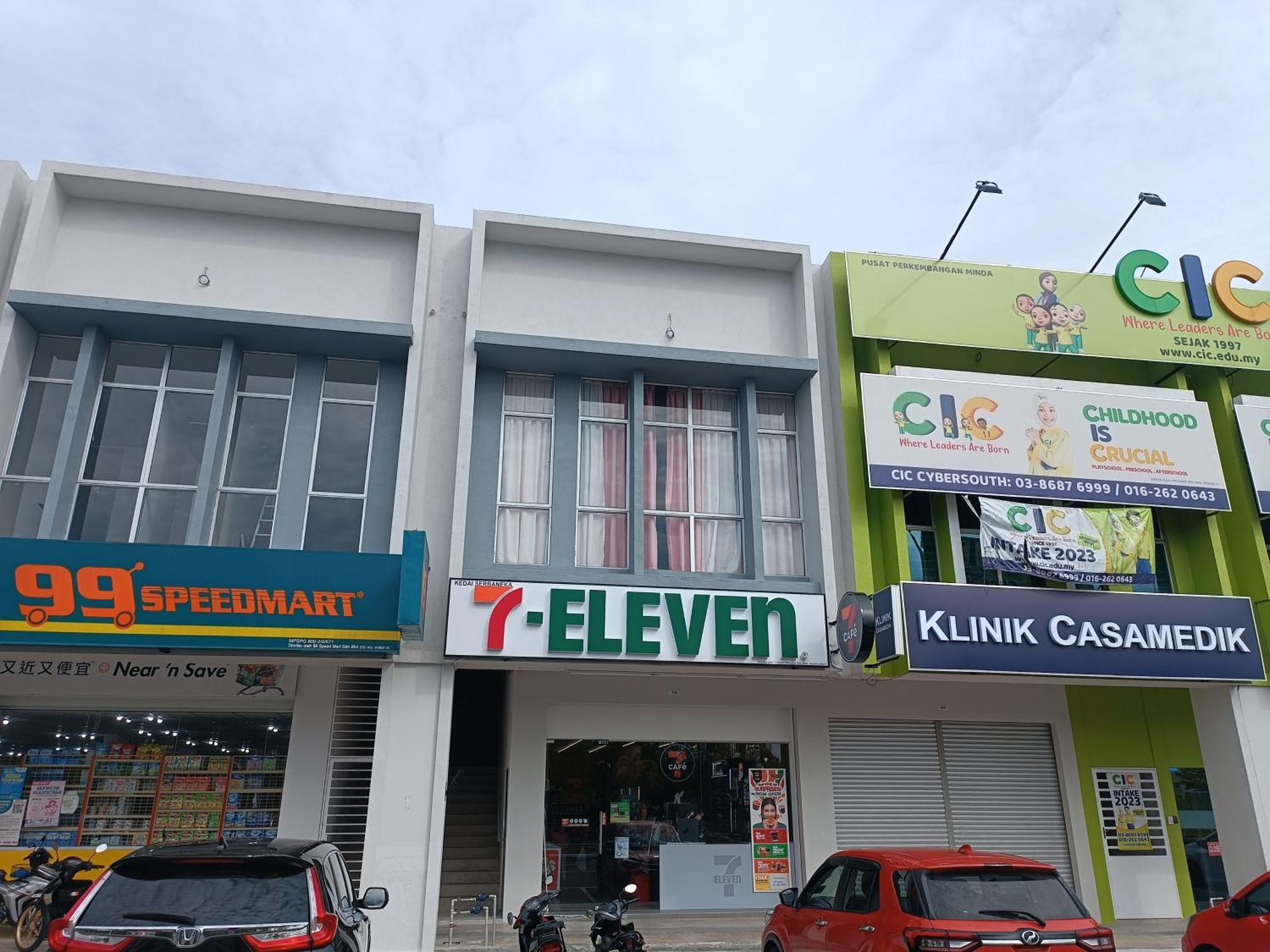 Aisy Homestay Putrajaya Cyberjaya Klia 캄풍 뎅킬 외부 사진