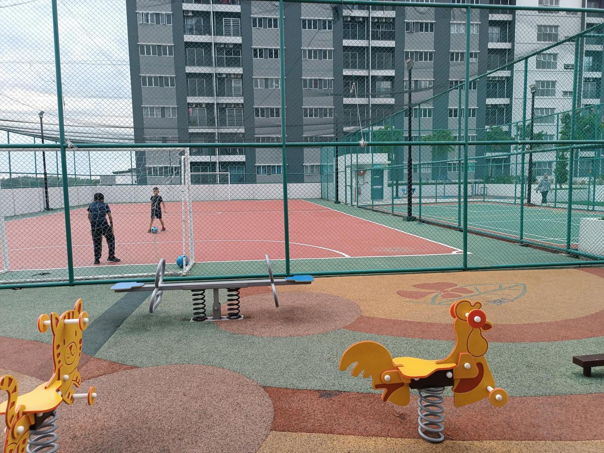 Aisy Homestay Putrajaya Cyberjaya Klia 캄풍 뎅킬 외부 사진