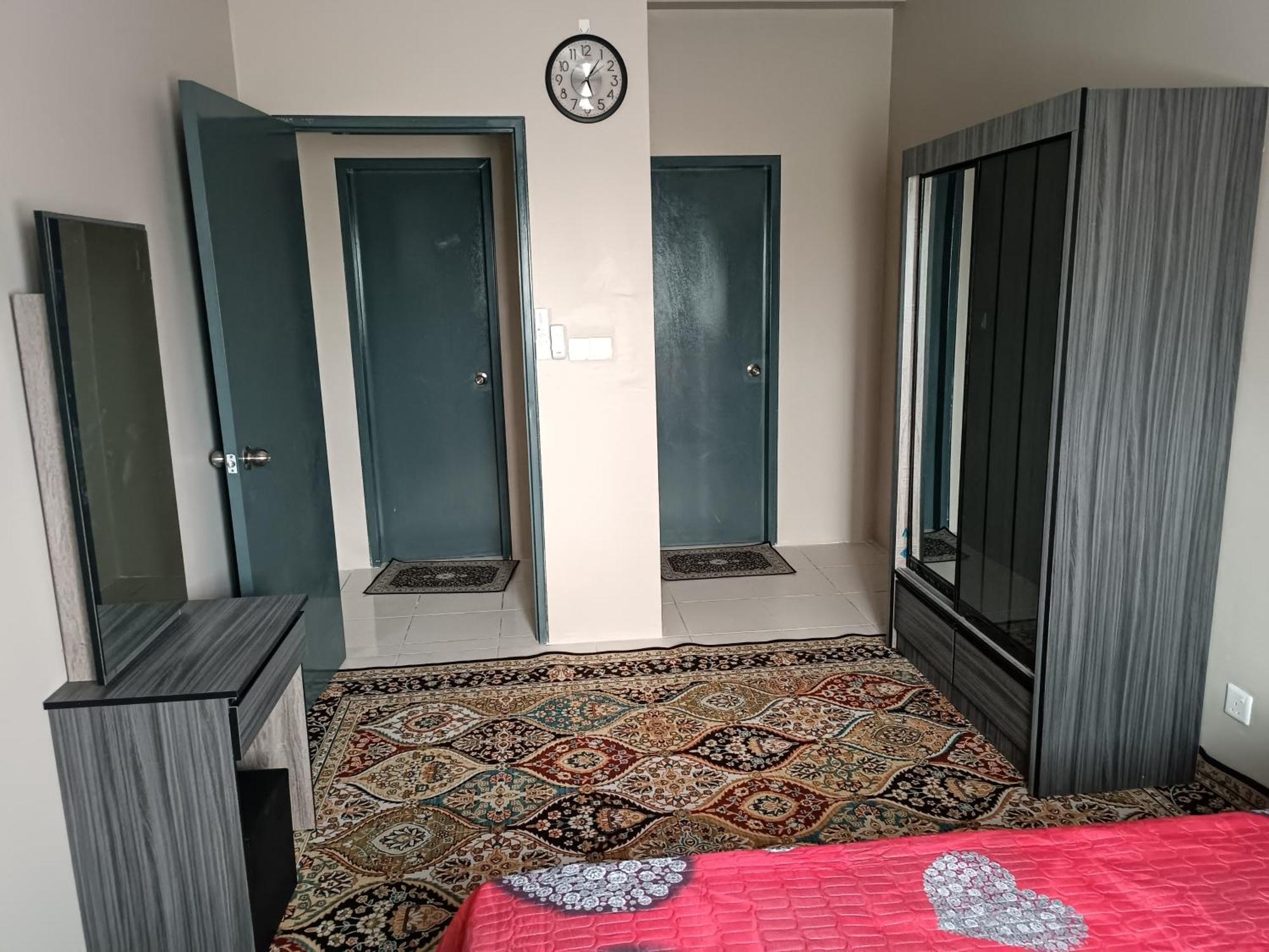 Aisy Homestay Putrajaya Cyberjaya Klia 캄풍 뎅킬 외부 사진