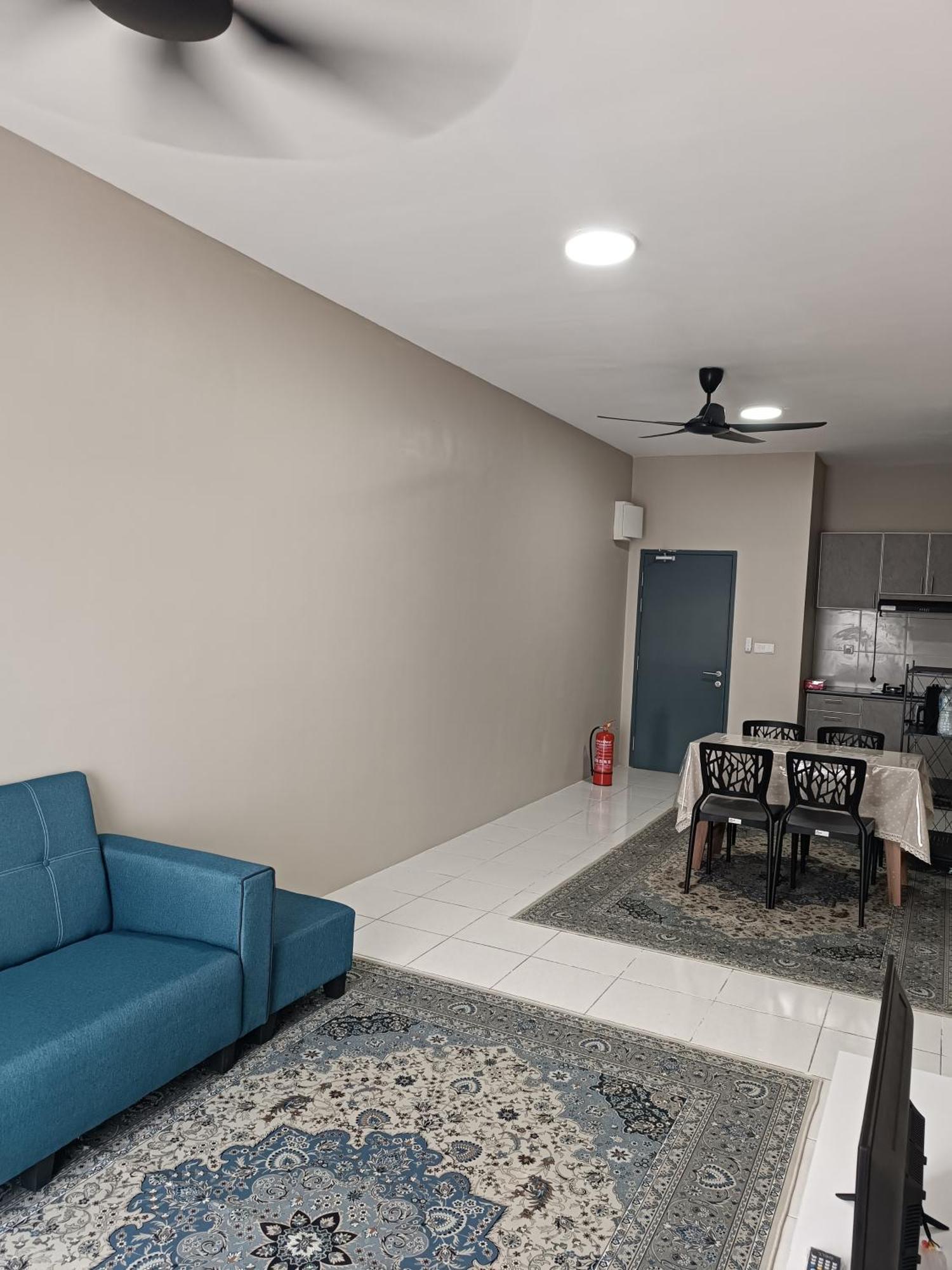 Aisy Homestay Putrajaya Cyberjaya Klia 캄풍 뎅킬 외부 사진